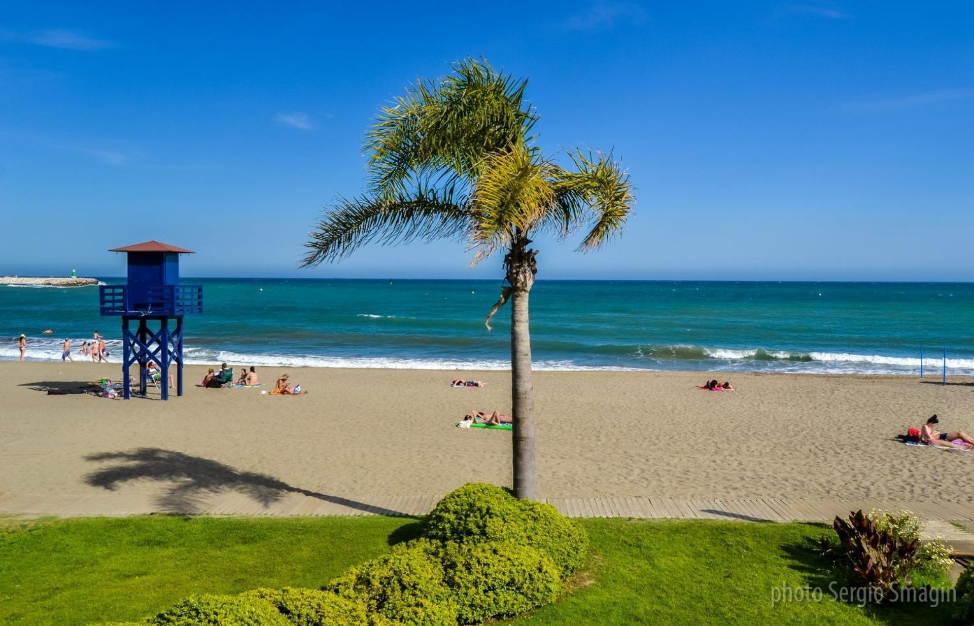 714 Iris Apartamento - Vista Al Mar - Cerca De Tren, Restaurantes, Tiendas - Playa A 10 Min Caminando Бенальмадена Экстерьер фото