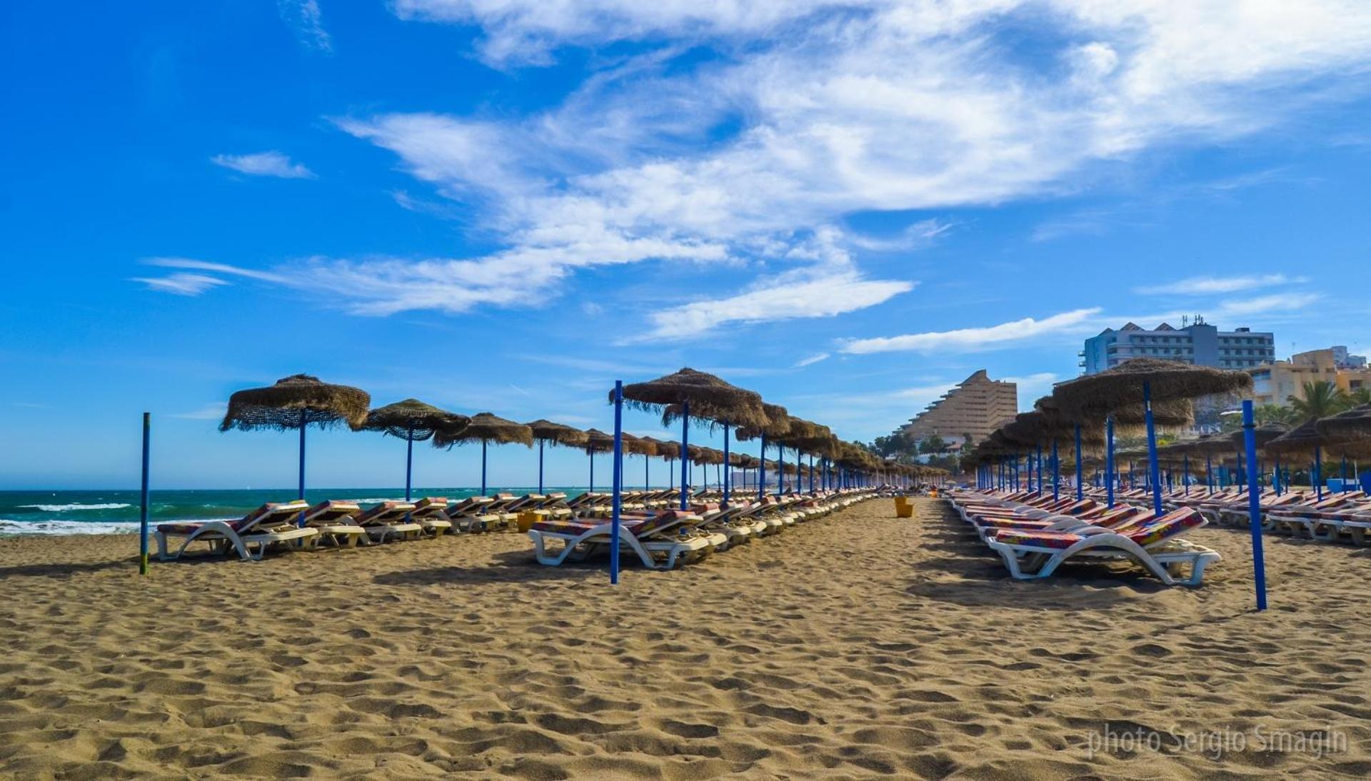 714 Iris Apartamento - Vista Al Mar - Cerca De Tren, Restaurantes, Tiendas - Playa A 10 Min Caminando Бенальмадена Экстерьер фото